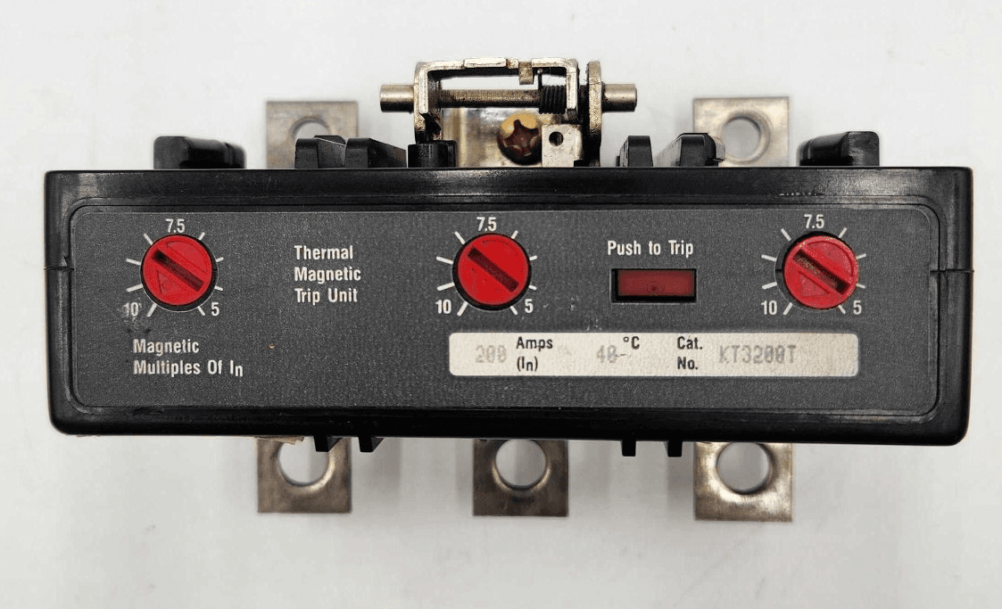 Eaton KT3200T Circuit Breaker 200A 480V 3PH – image 1
