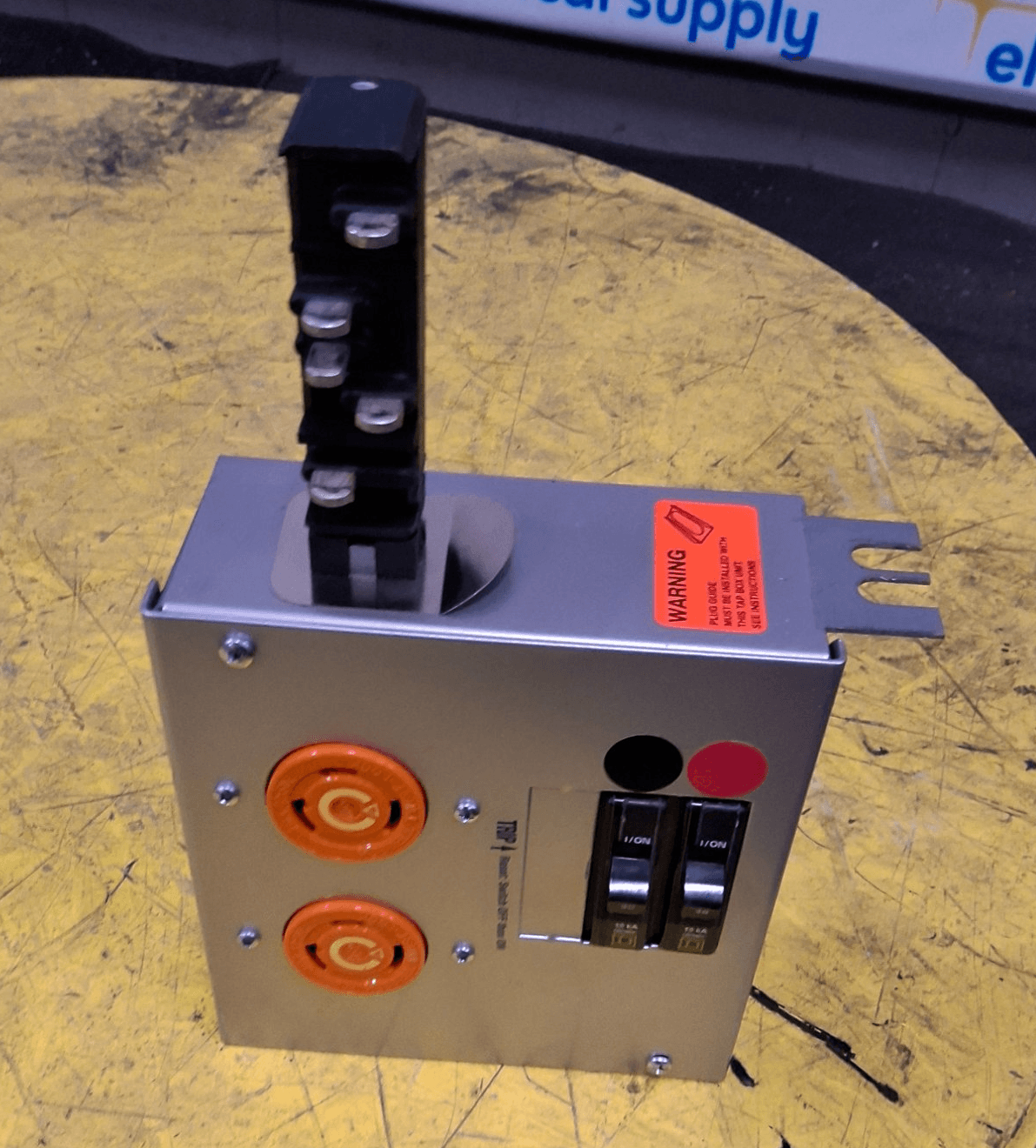 STARLINE CBM225GE12-L530D-4 Bus Plug 30A 208/120V 4P Breaker NEMA 1