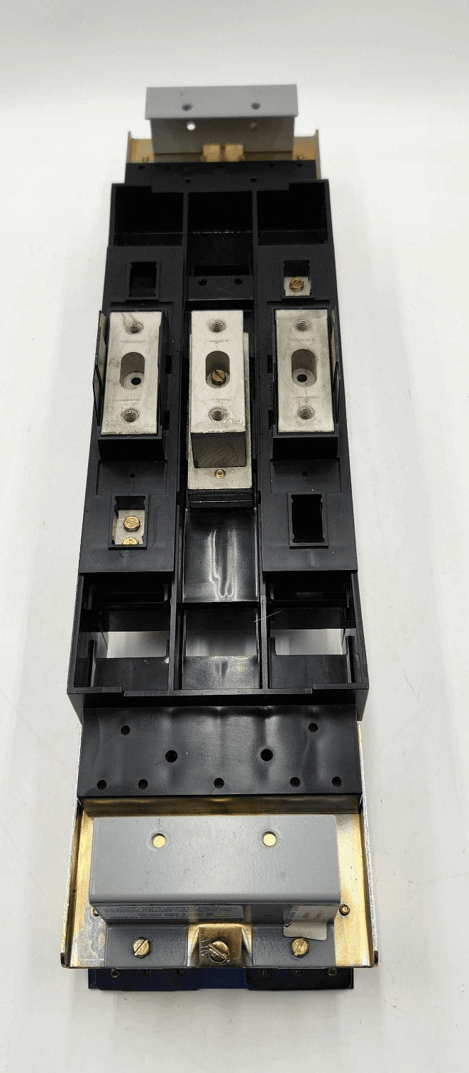 GE AMC6GB Circuit Breaker Accessory — image 1 of 7