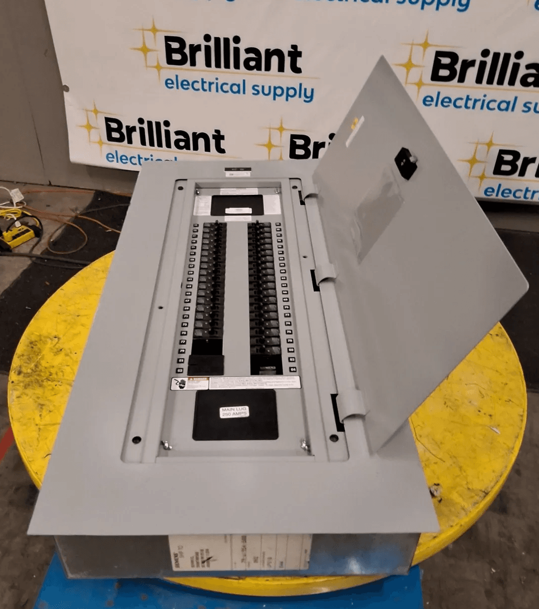 Siemens P1C42ML250ABF Panelboard 250A 208Y/120V 42 Cir MLO NEMA 1