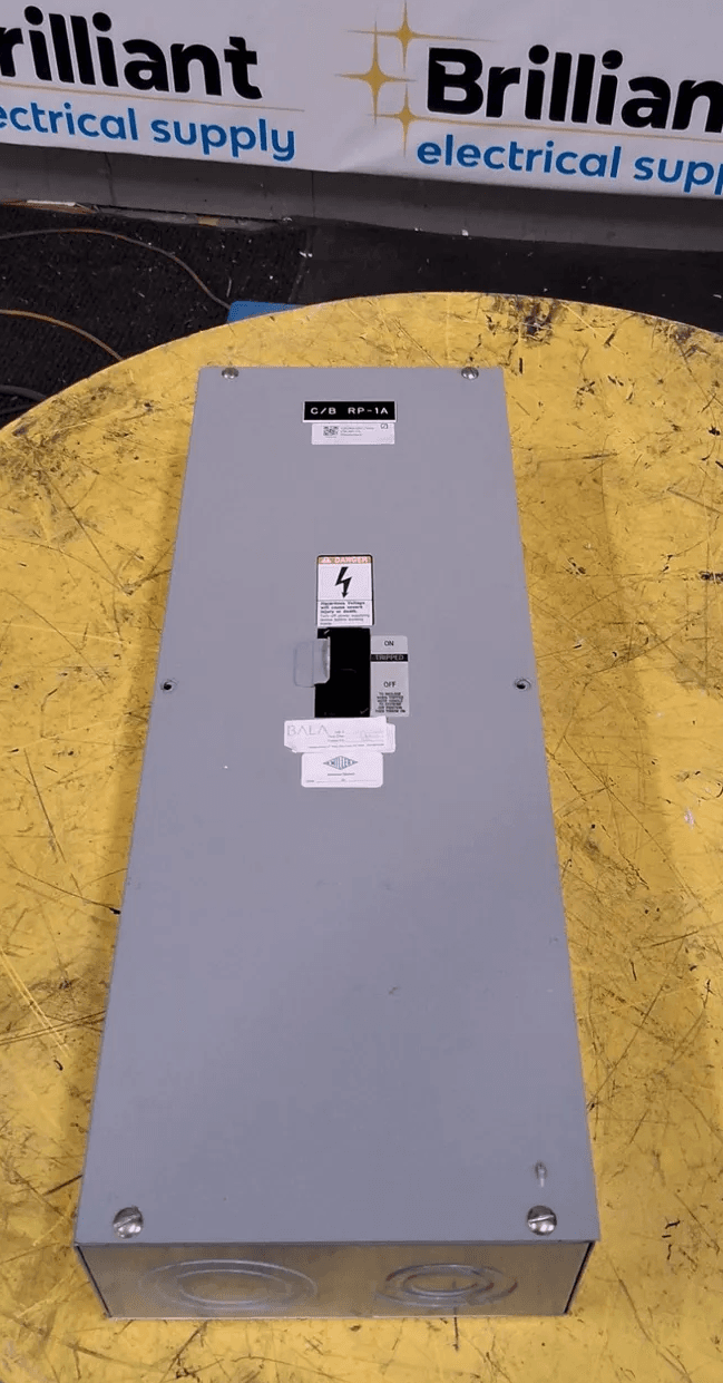 Siemens EB3225S&F Circuit Breaker Accessory — image 1 of 7