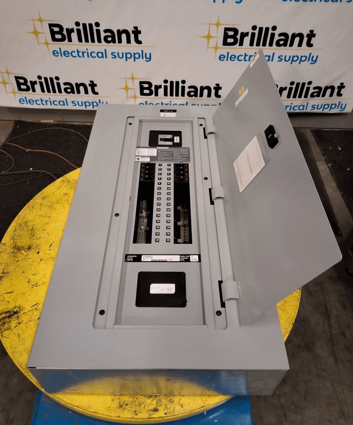 Siemens SEE30E4050ATS Panelboard 50A 480V 30 Cir NEMA 1