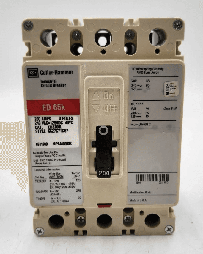 Cutler-Hammer ED3200L Circuit Breaker — image 1 of 7