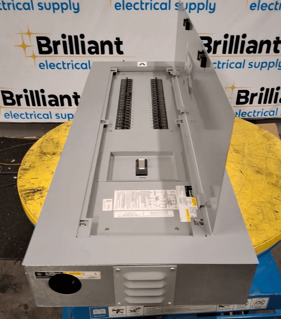 GE AEF3422BBX Panelboard 225A 208Y/120V 42 Cir NEMA 1