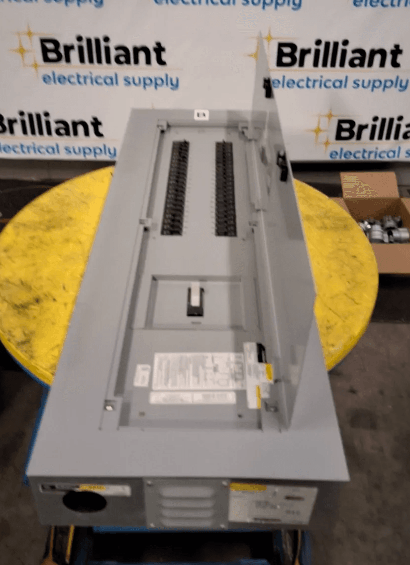 GE AEF3422BBX NEMA 1 Panelboard 225A 208Y/120V 42 Cir MCB