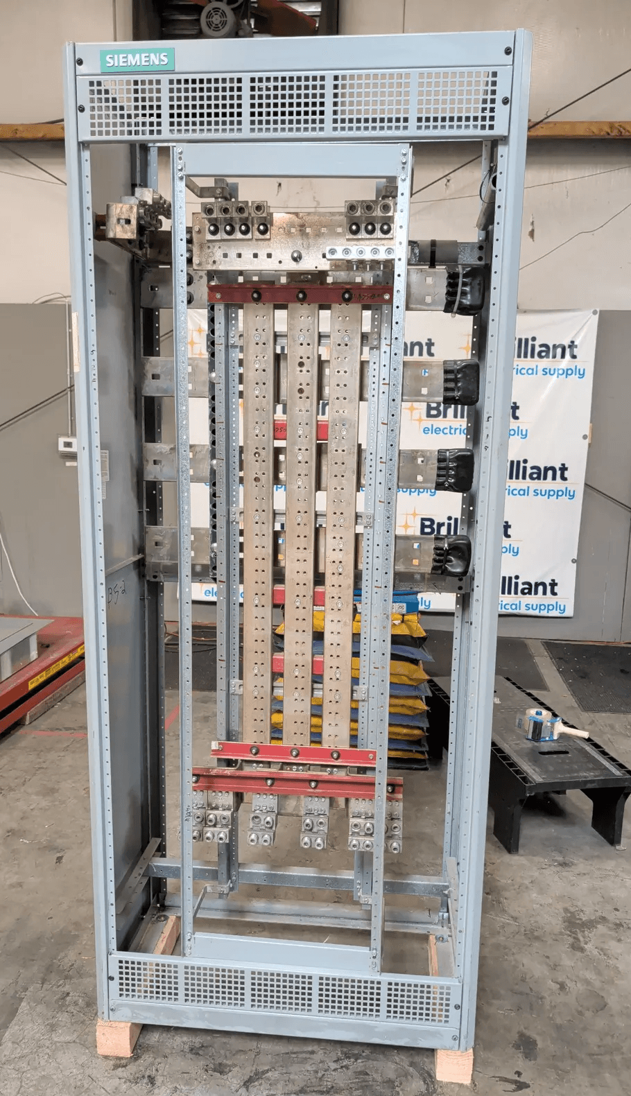 Siemens SIEMENS SB2 Switchboard — image 1 of 10