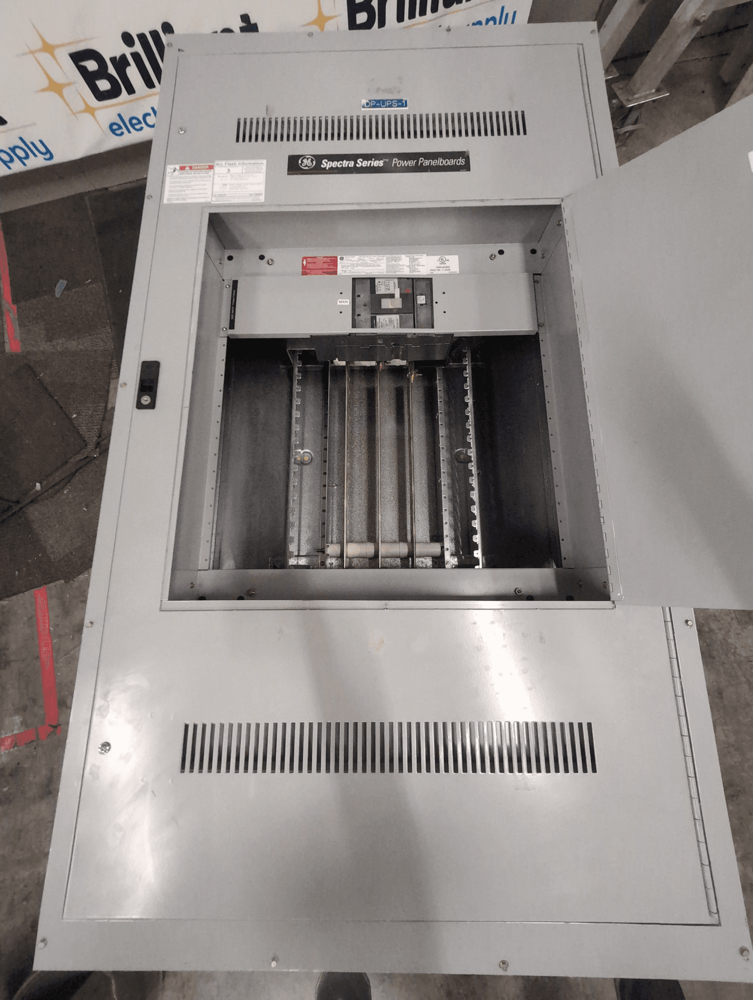 GE APNB11804FH2A Panel — image 1 of 15