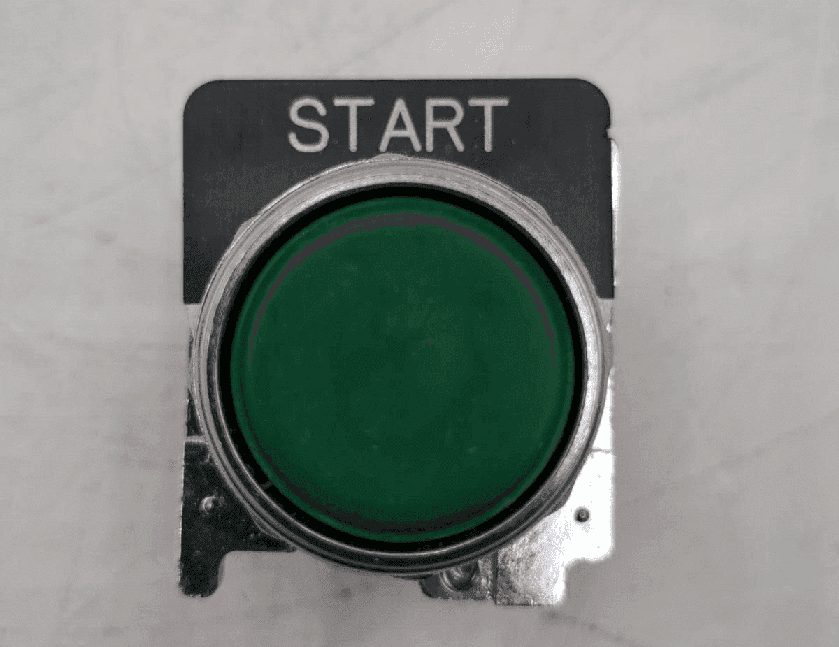 Cutler-Hammer 10250T53 Motor Control — image 1 of 5