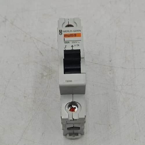 Merlin Gerin 15090 Circuit Breaker — image 1 of 8