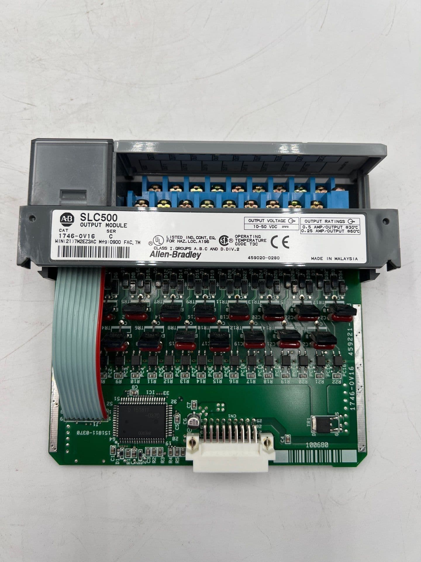 Allen-Bradley 1746-OV16 Accessory — image 1 of 4