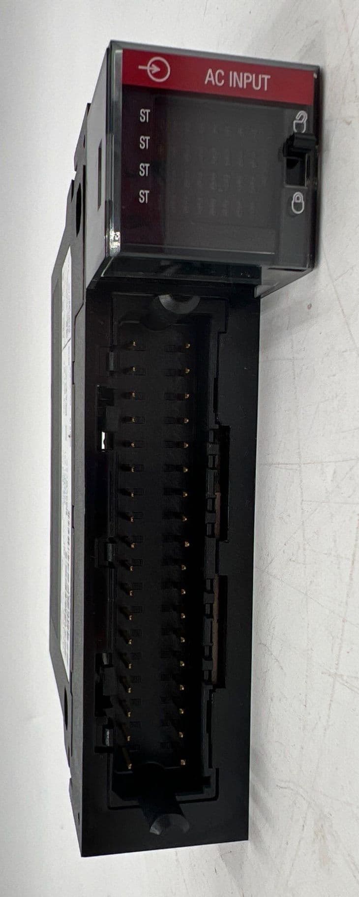 Allen-Bradley 1756-IA32 Accessory — image 1 of 7