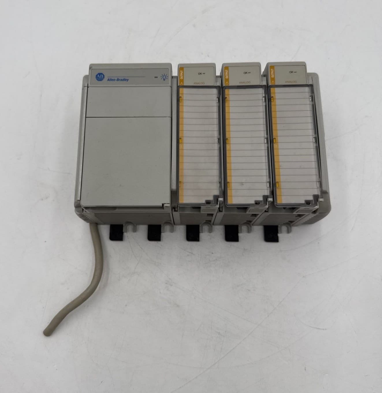 Allen Bradley 1769-PB4 Compact I/O Power Supply 1769-OF2 Output Module 1769-ECR – image 1