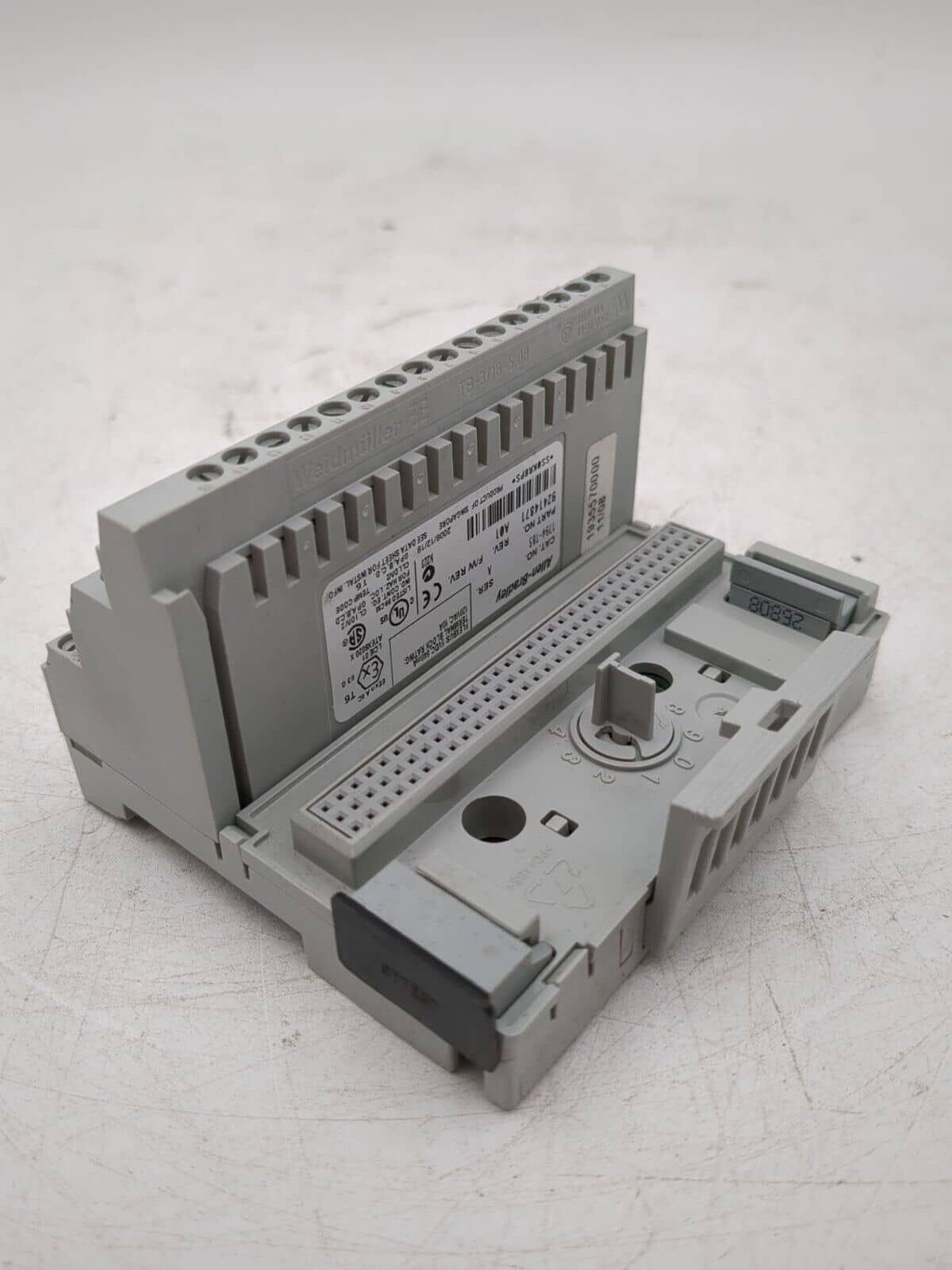Allen-Bradley 1794TB3 PLC — image 1 of 8