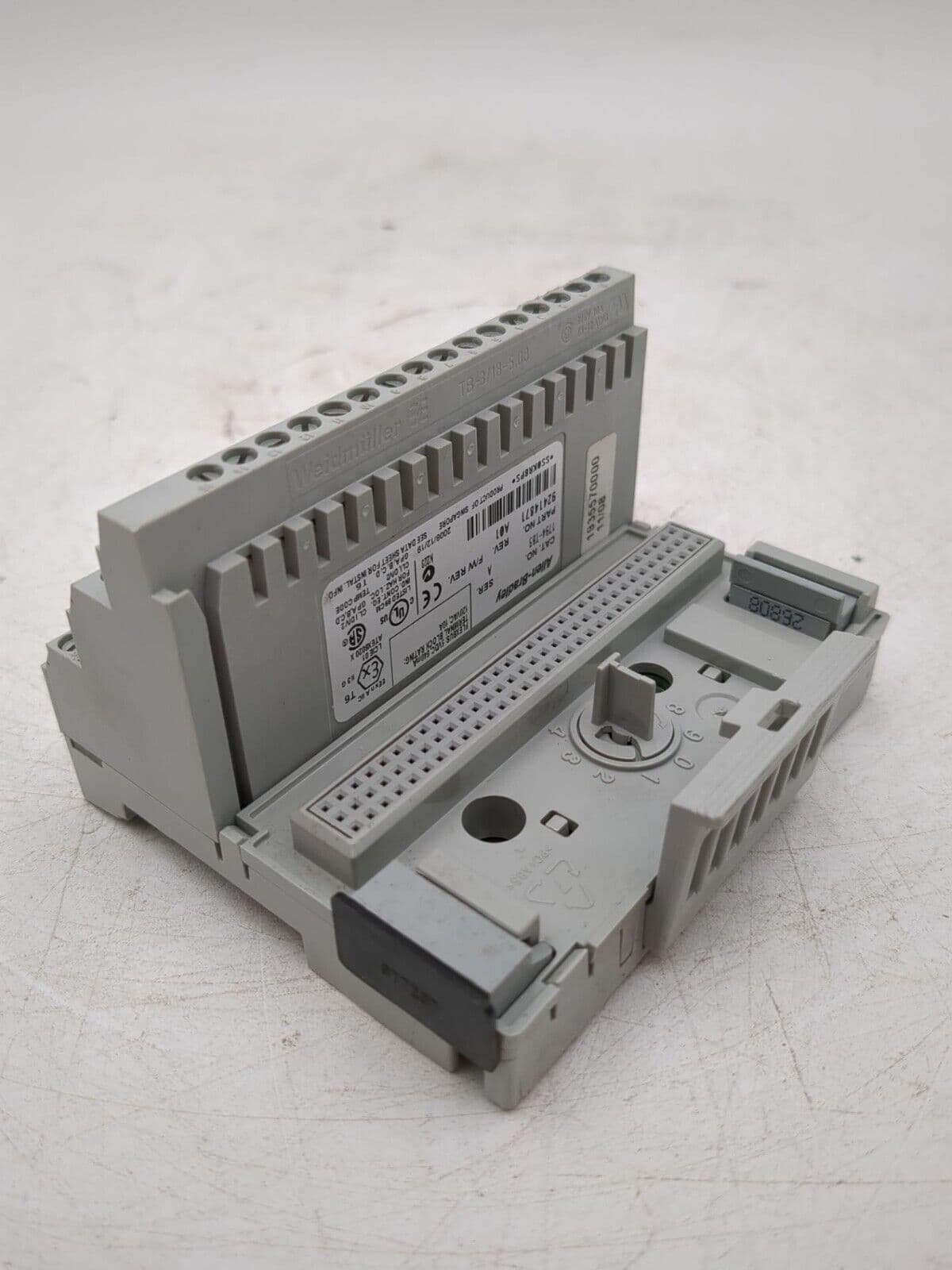 Allen-Bradley 1794TB3 PLC — image 1 of 8