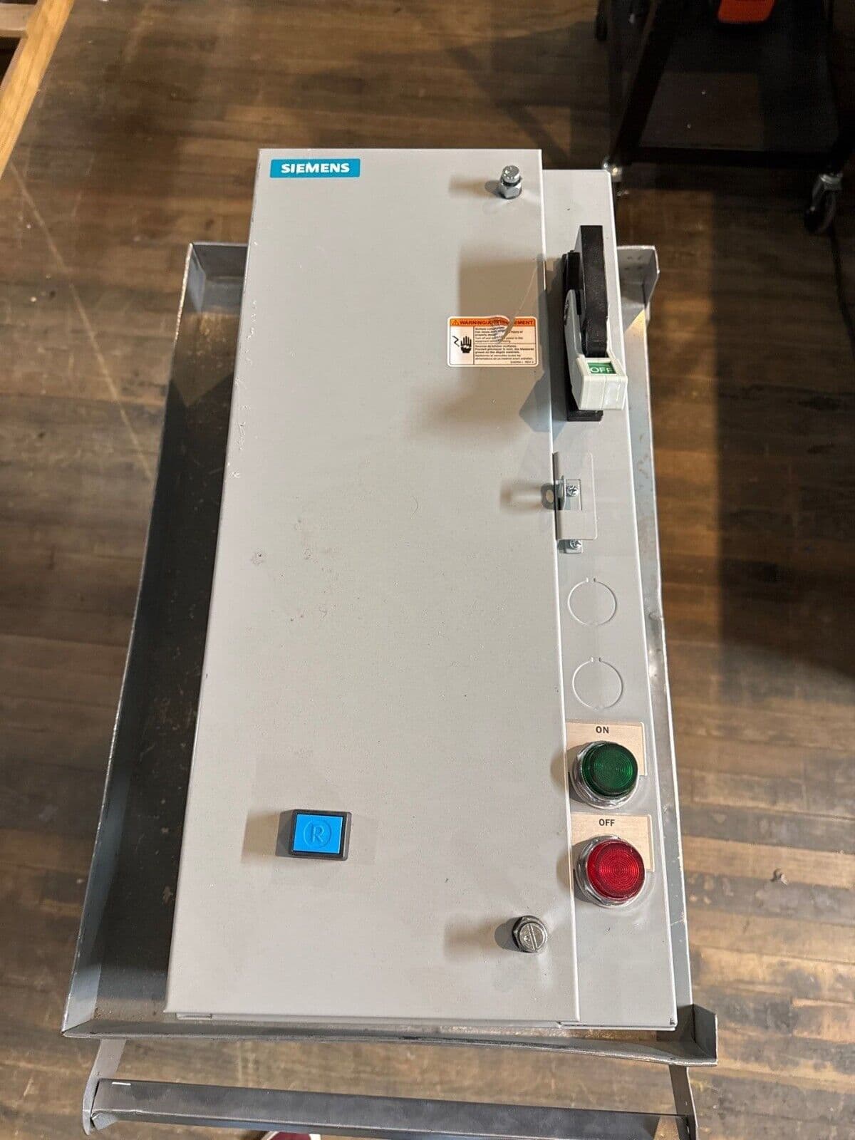 Siemens 17DUC92BF11 Starter — image 1 of 12