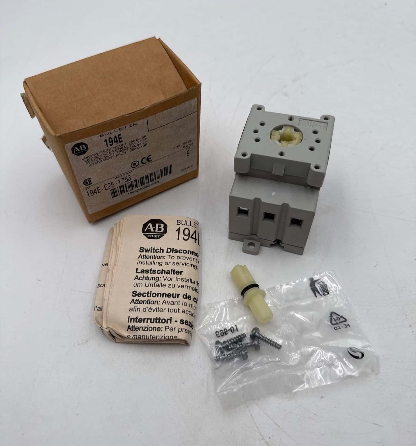Allen-Bradley 194E-E25-1753 Disconnect — image 1 of 7