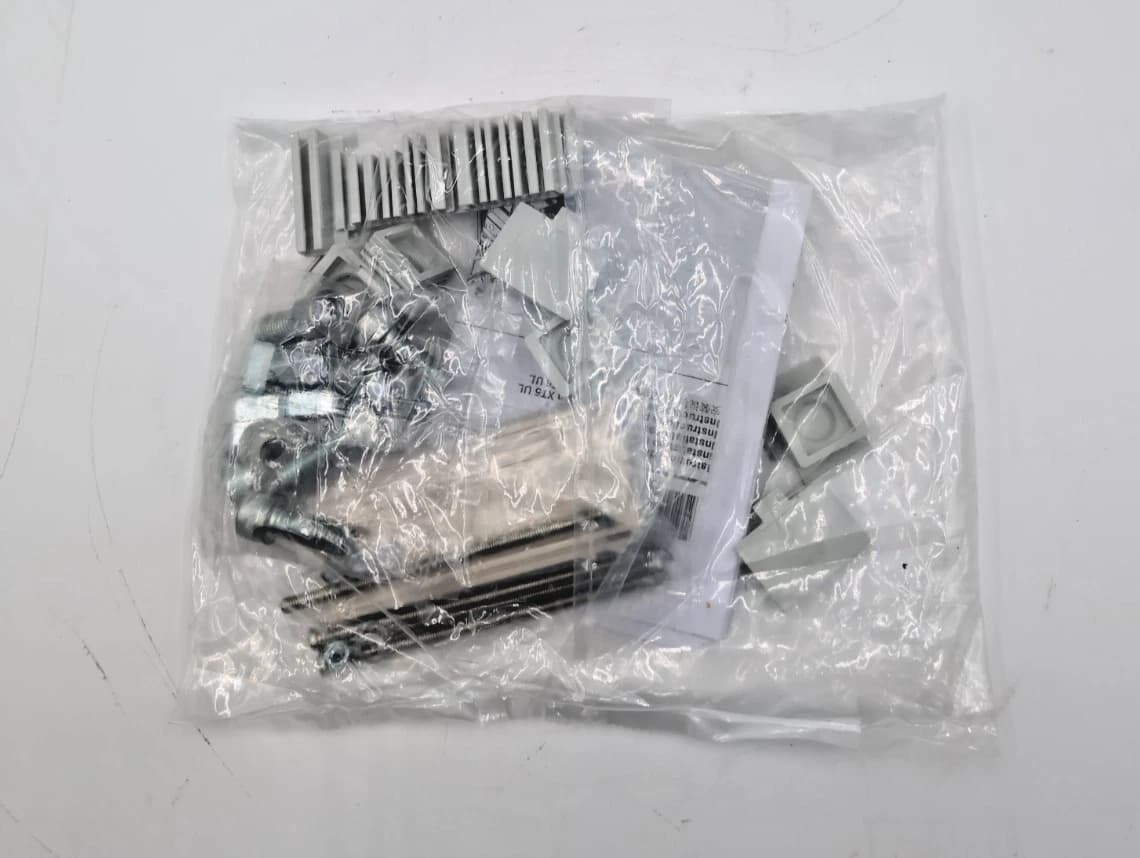 ABB 1SDR005408A1802 Installation Kit for SACE Tmax XT5 circuit breaker – image 1