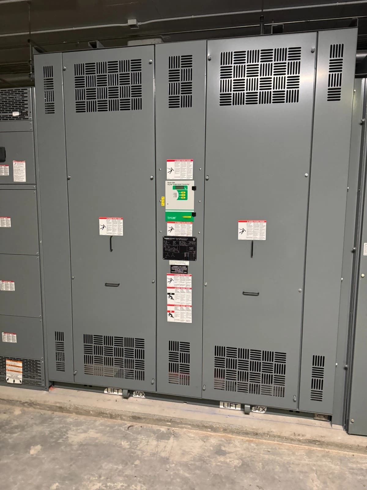Square D 35817418-003-01 Dry Type Transformers — image 1 of 2