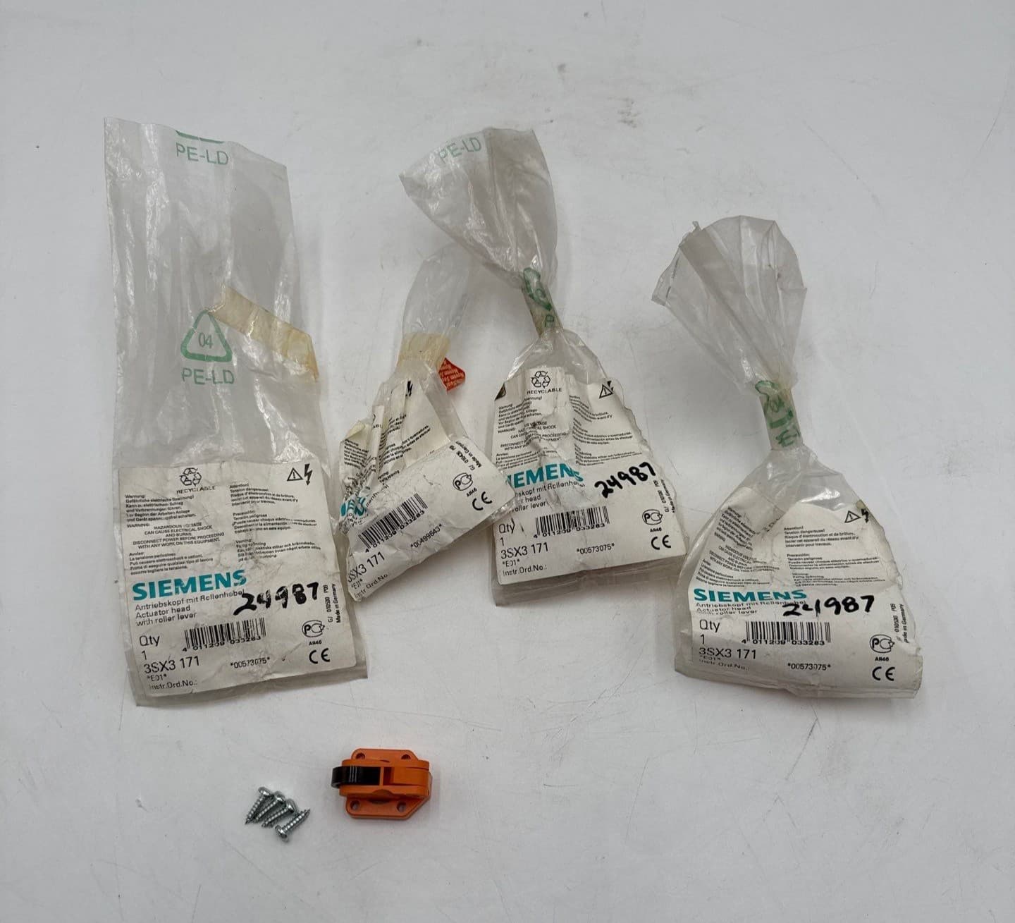 Siemens 3SX3 171 Actuator Head Pivot Arm Angle Roller Lever 10A 600V – image 1