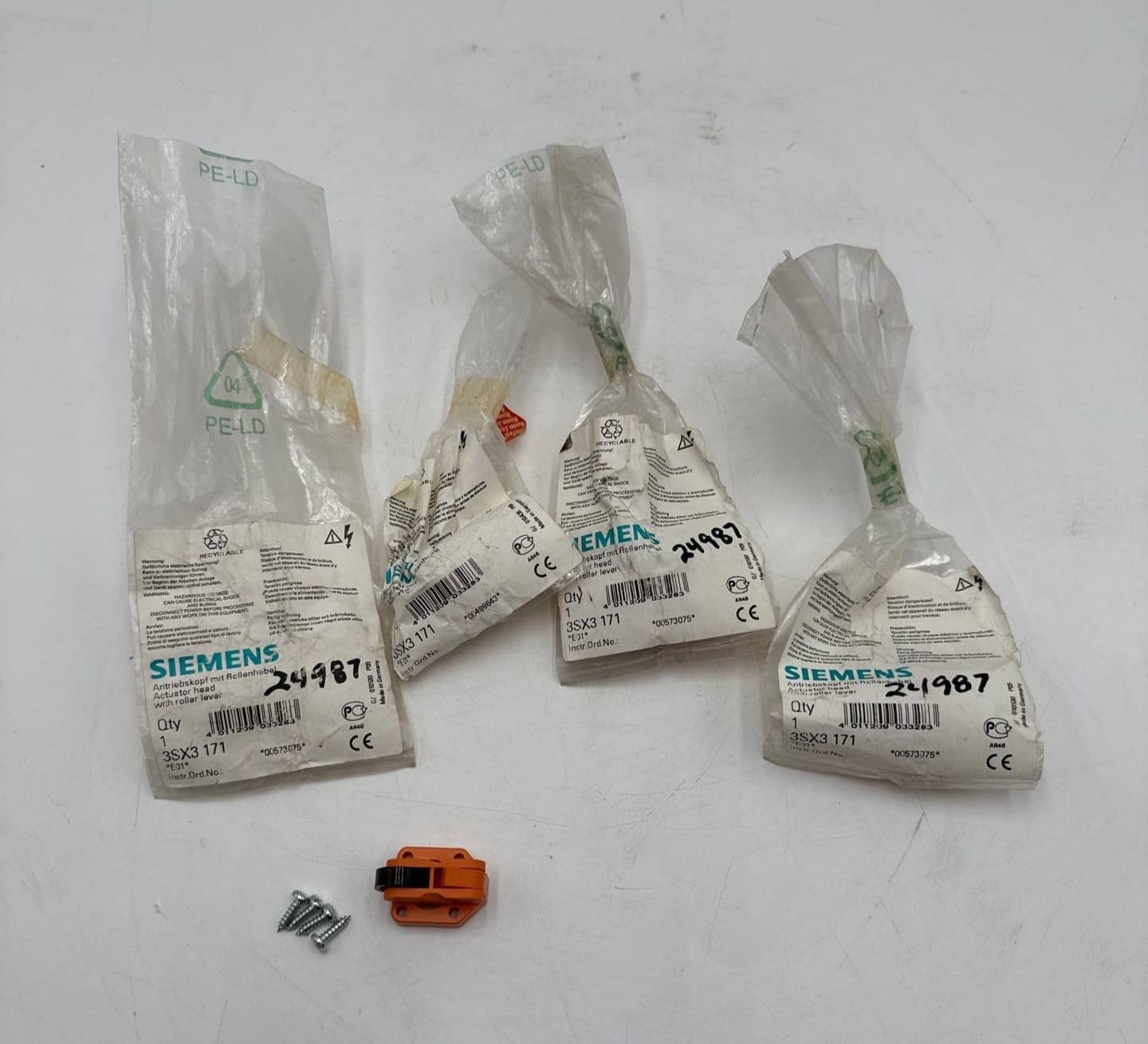 Siemens 3SX3 171 Actuator Head Pivot Arm Angle Roller Lever 10A 600V