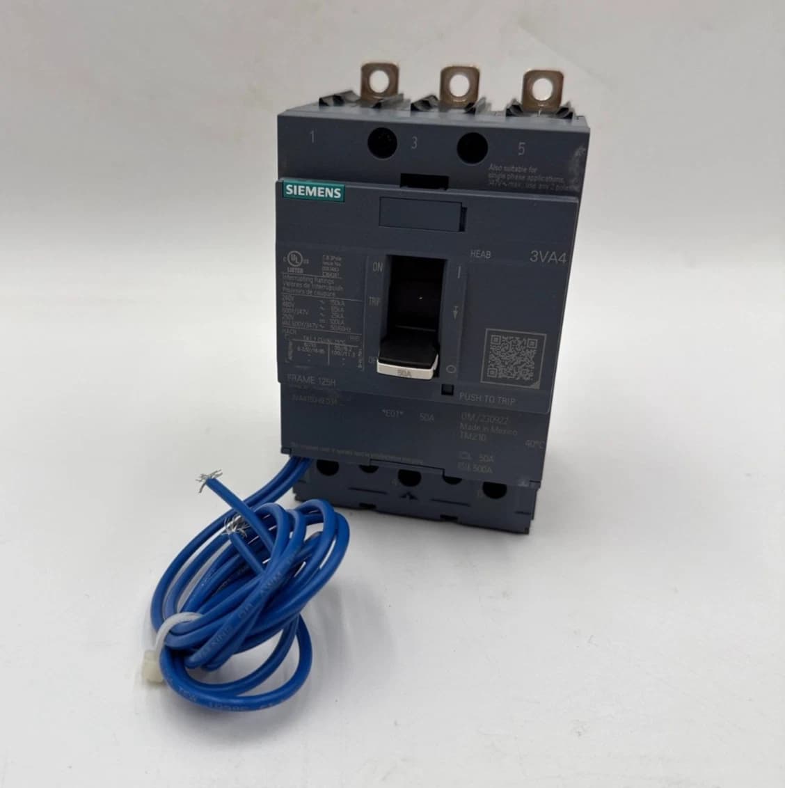 Siemens 3VA4150-6ED34-0AA0 Circuit Breaker 50A 3P 600V 3VA9978-0BL32 Shunt Trip – image 1
