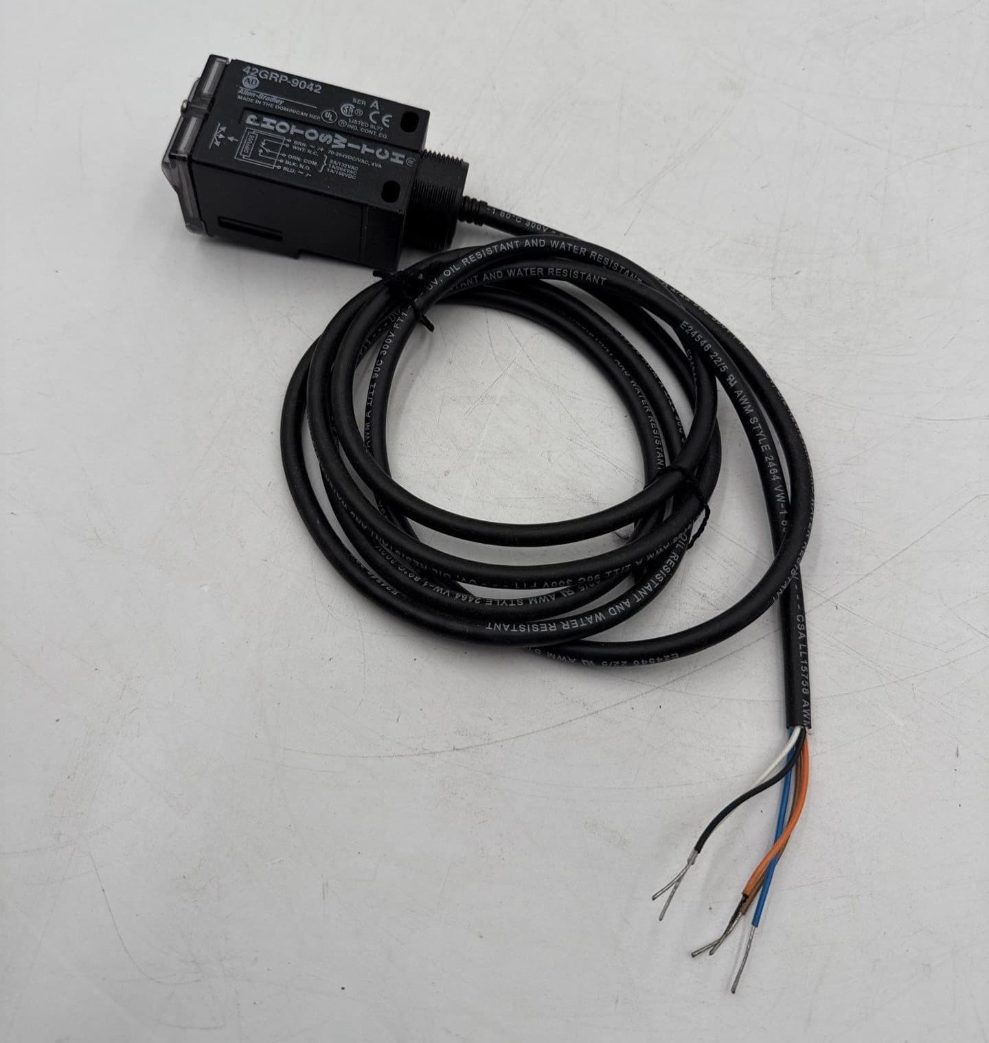 Allen Bradley 42GRP-9042 Photoelectric Sensor 9000 Series A 70-264VAC 4VA – image 1