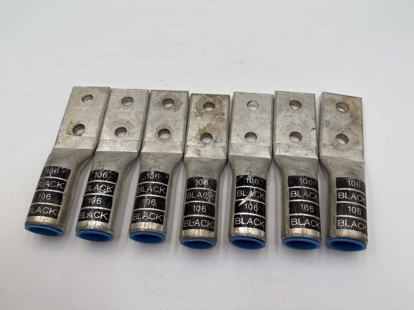 T & B 600 AL9CU Lug 1/2” Bolt 600 MCM CU OR AL 106 Black 7PC Lot