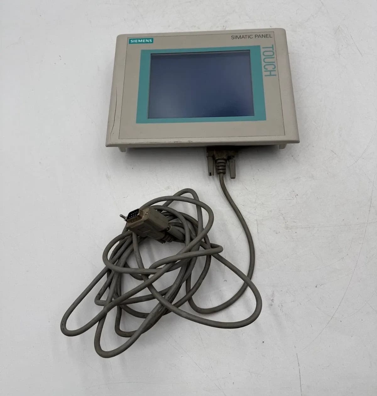 Siemens 6AV6 640-0CA11-0AX1 PLC — image 1 of 8