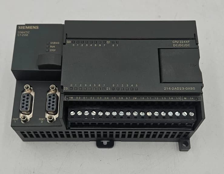 Siemens 6ES7 214-2AD23-0XB0 PLC — image 1 of 8