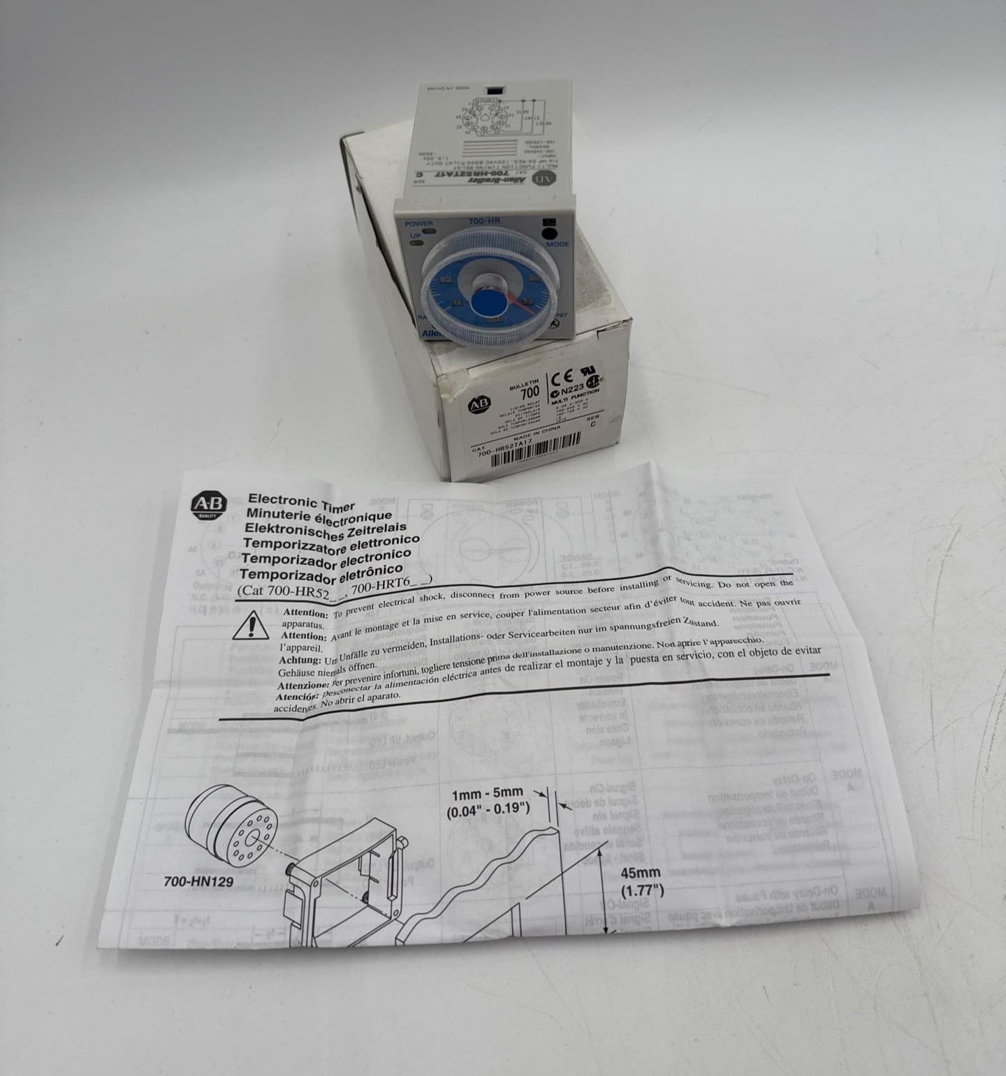 Allen Bradley 700-HR52TA17 Ser C Timing Relay 0.05s-300h 100-240V 11 Pin – image 1