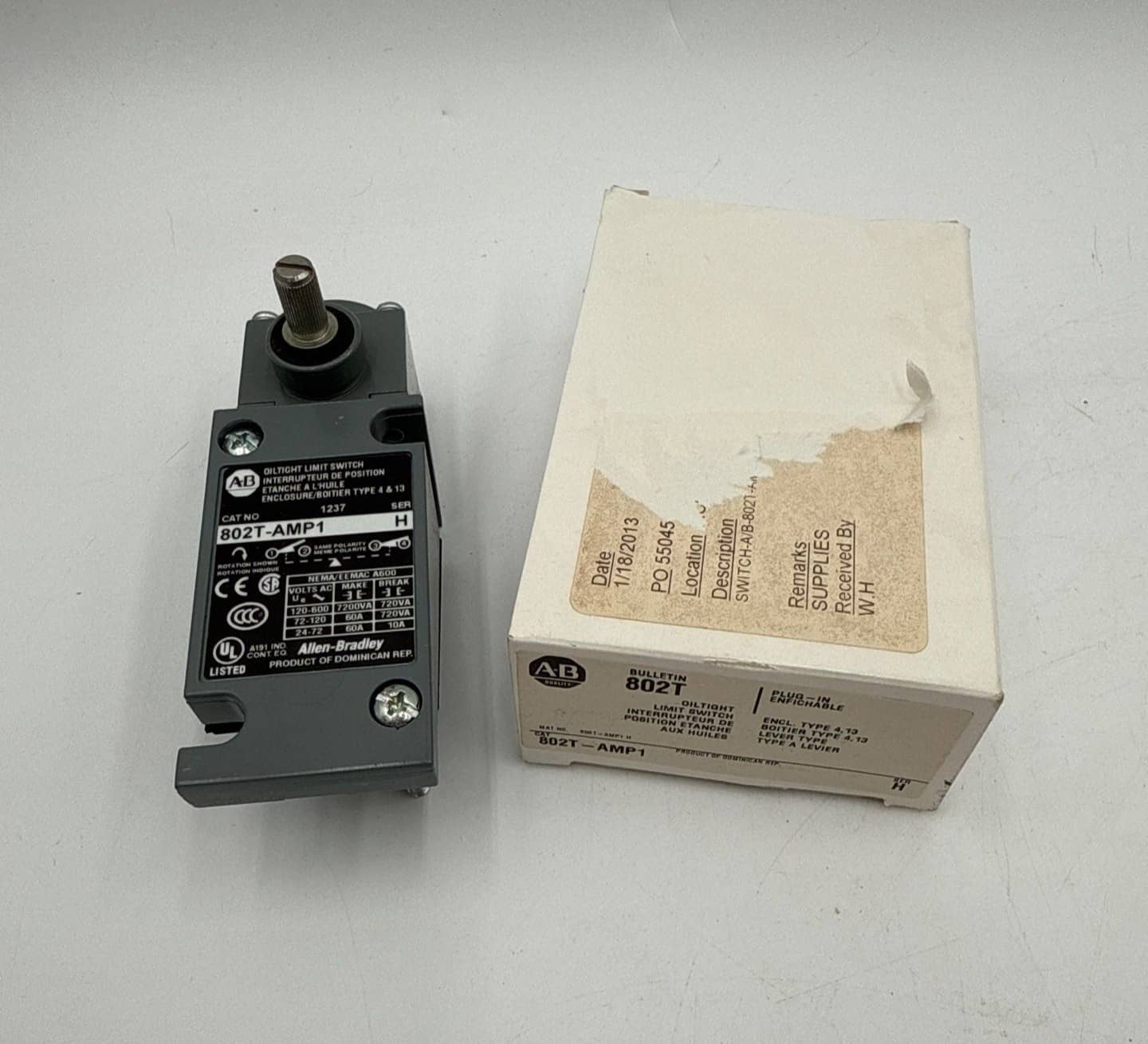 Allen-Bradley 802T-AMP1 Accessory — image 1 of 8