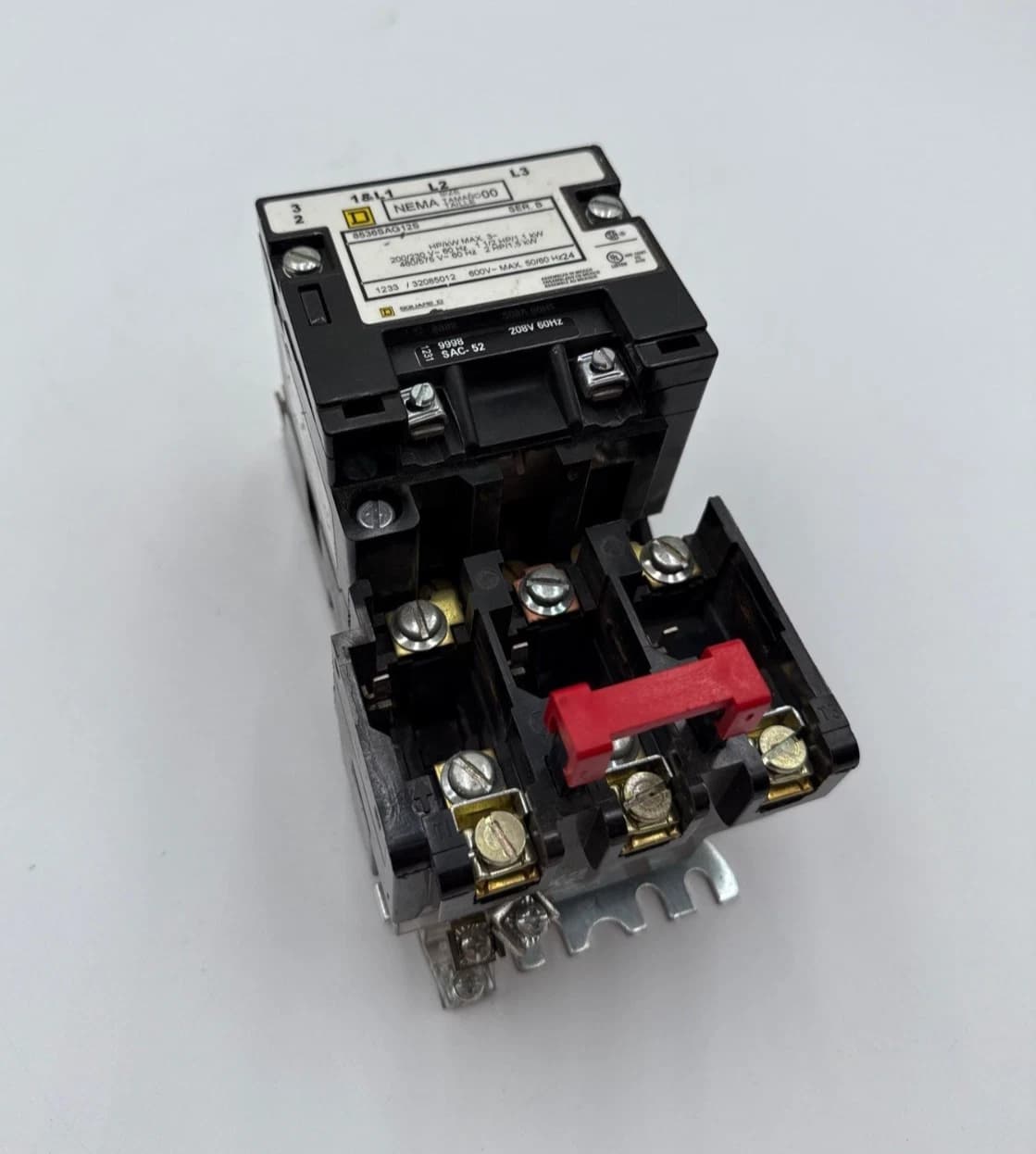 Square D 8536SAG12S Starter NEMA Size 00 3P 2HP 600V Max Coil 208V 9998SAC52 – image 1