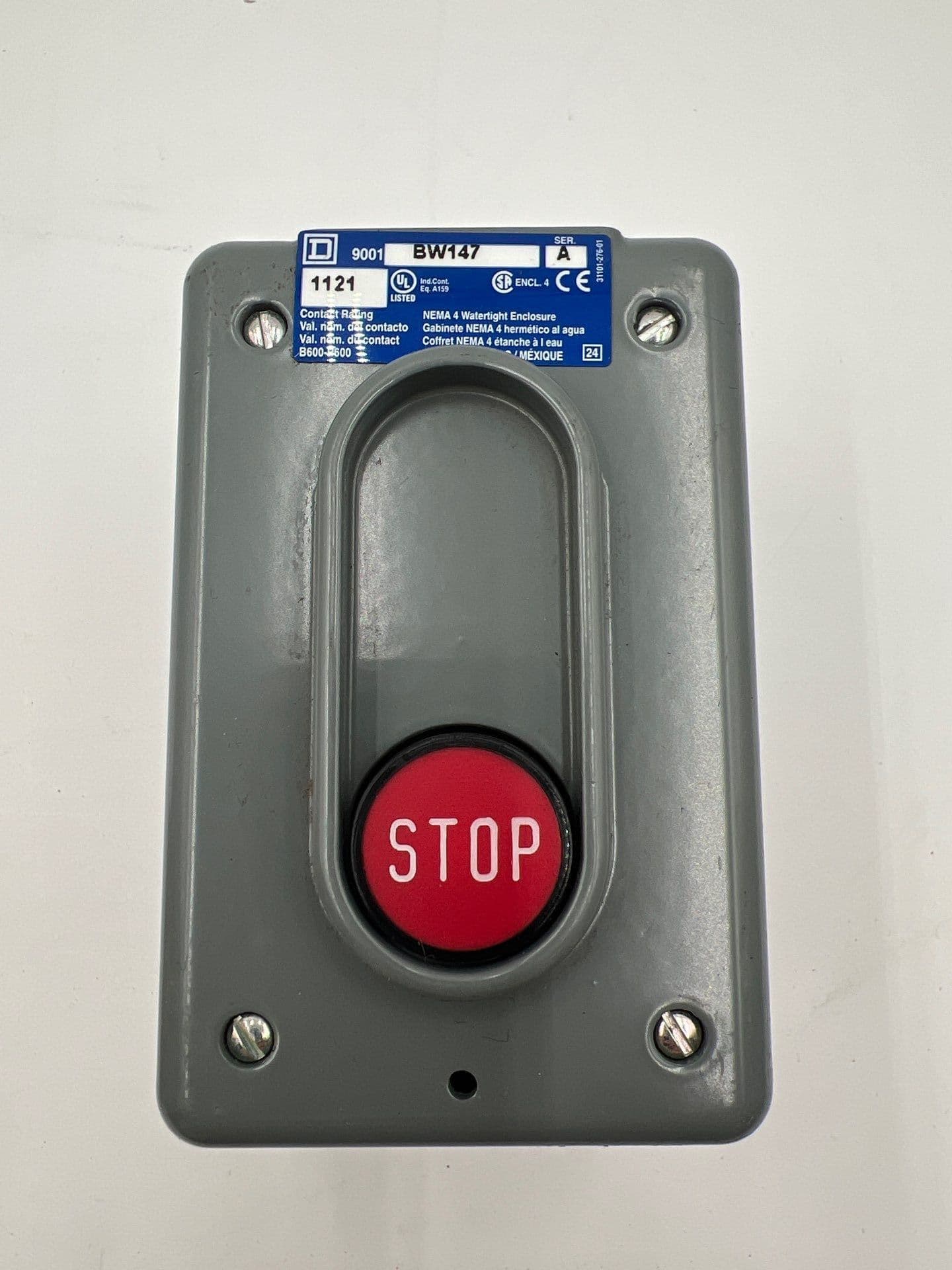 Square D 9001BW147 Control Station Momentary 1NC 600VAC Type 4 Encl 30mm – image 1