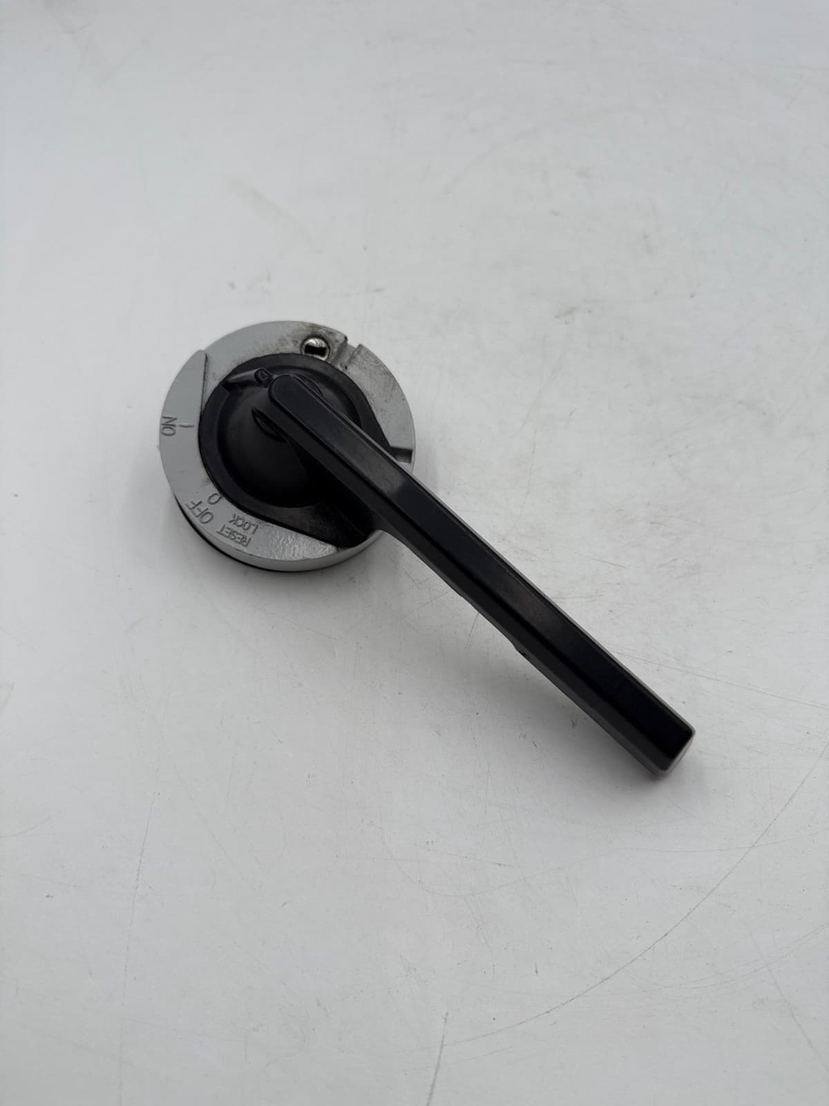 Square D 9421-LH6 Circuit Breaker Accessory — image 1 of 7