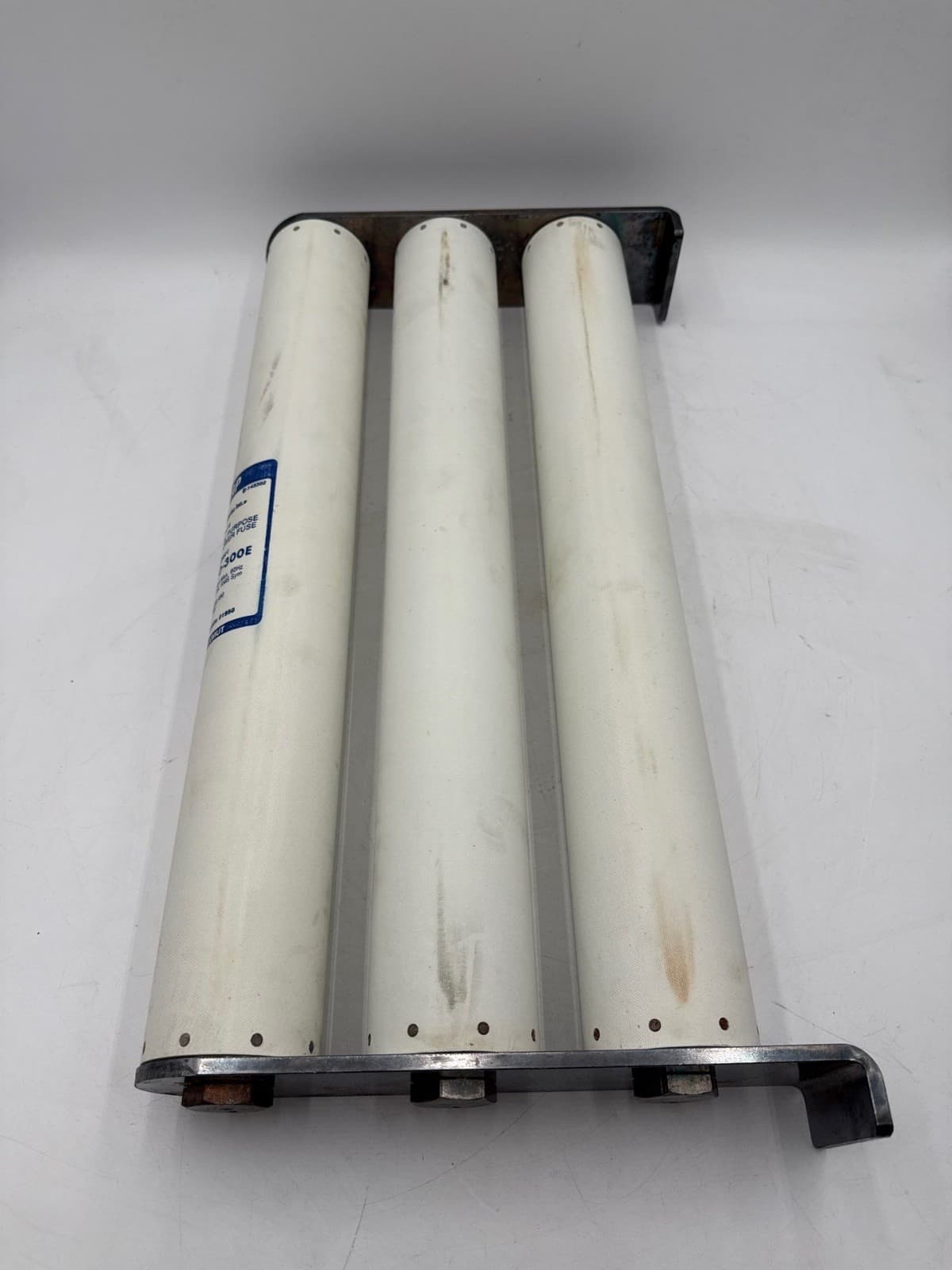 Gould Shawmut A155C3D0R0-300E Fuse — image 1 of 6
