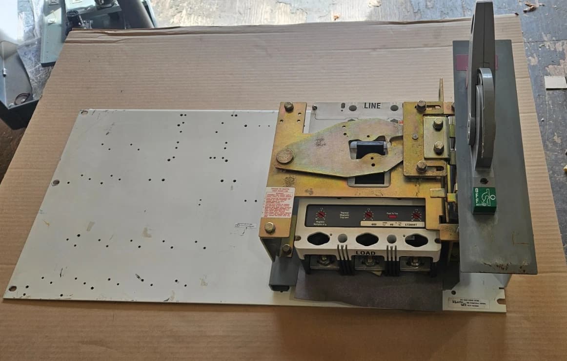 Allen Bradley 2100 Centerline 600A Main Breaker HLD3600 MCC Bucket 600V – image 1