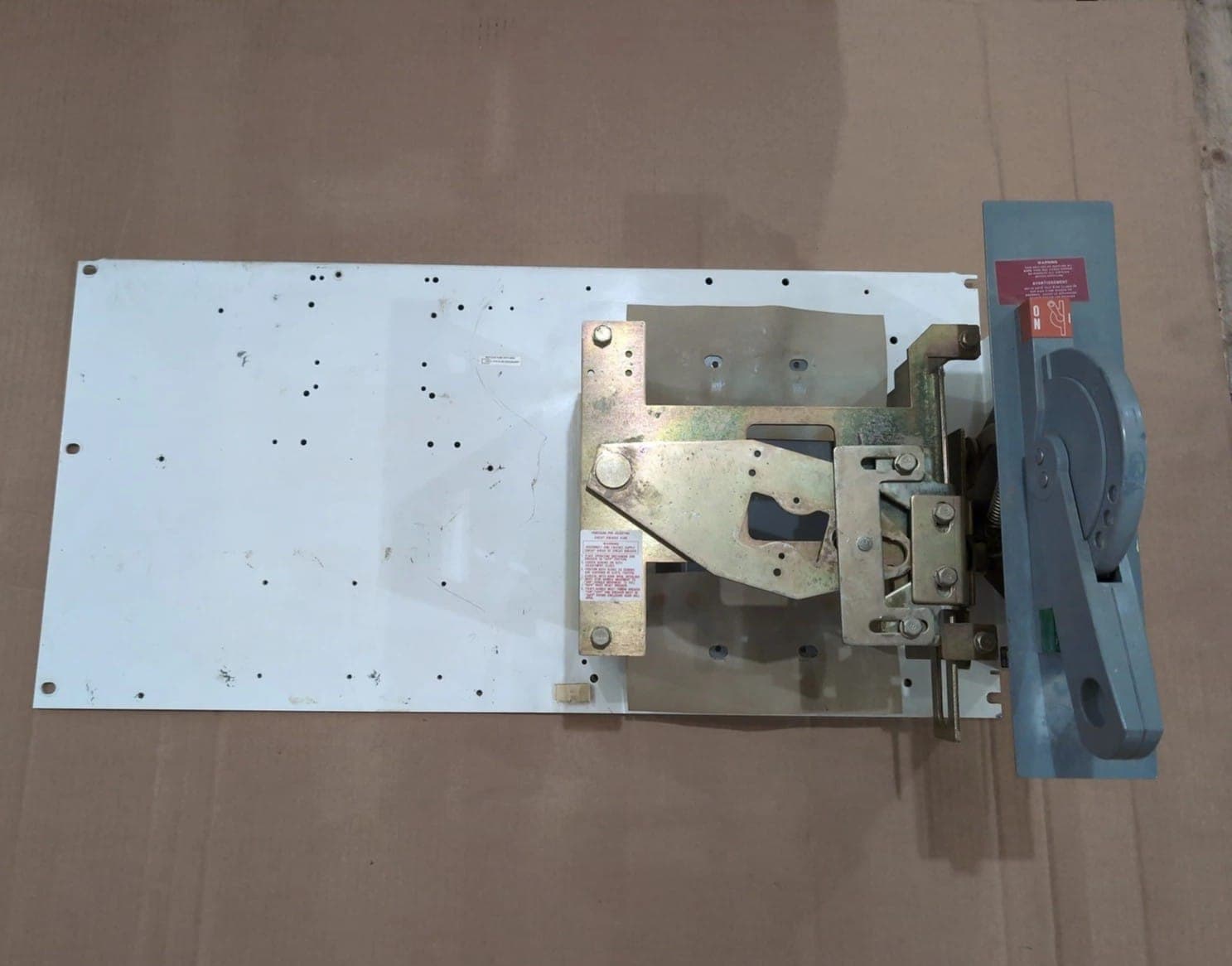 Allen-Bradley AB2100-600A-EMPTY MCC Bucket Accessories — image 1 of 11