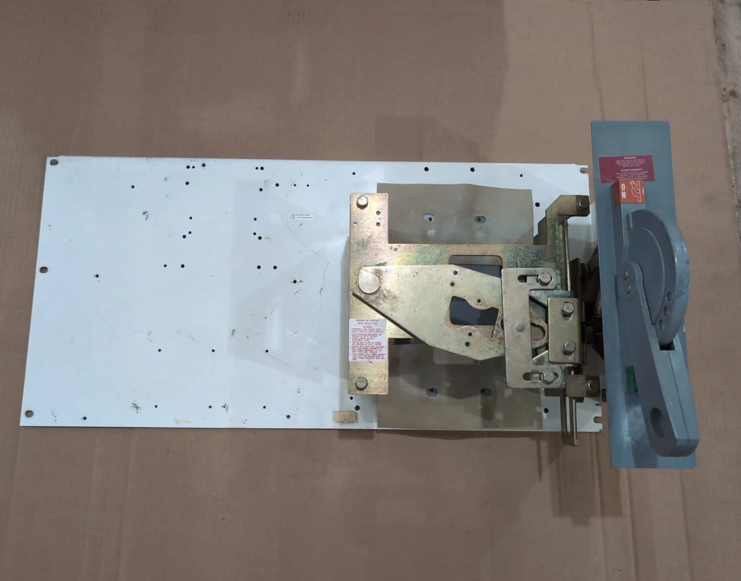 Allen-Bradley AB2100-600A-EMPTY MCC Bucket Accessories — image 1 of 11