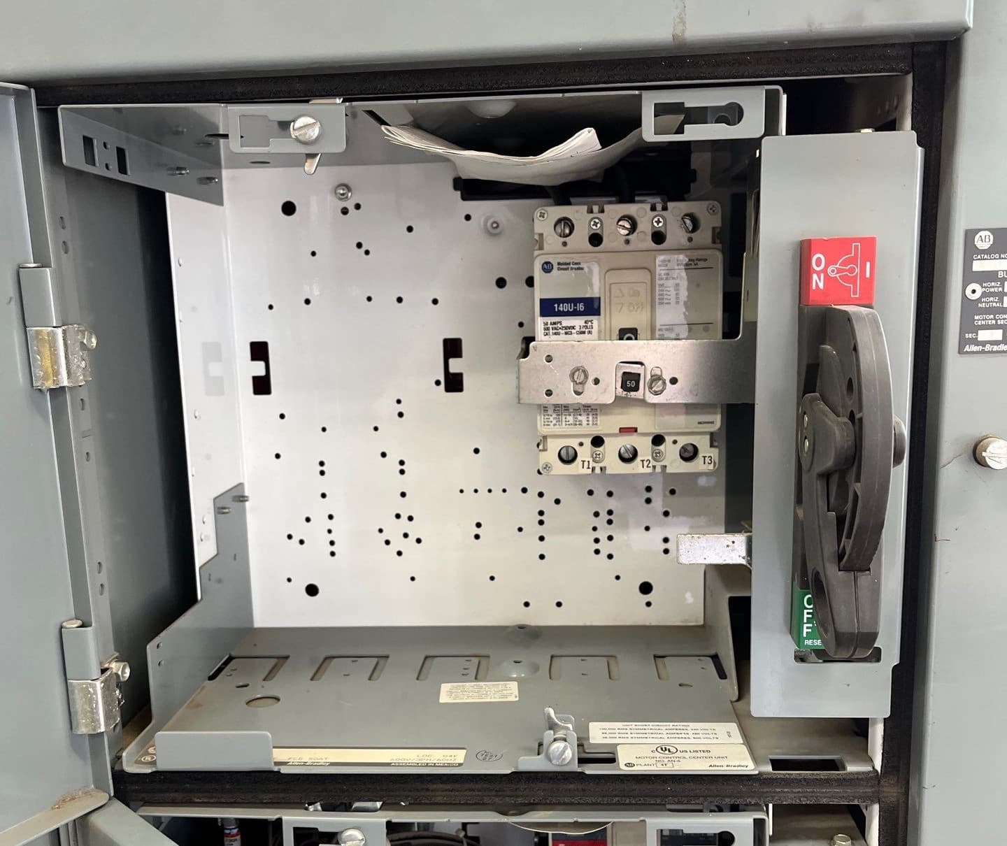 Allen Bradley 2100 12" 50A Feeder MCC Bucket 140U-I6C3-C50M Breaker 50 Amp – image 1
