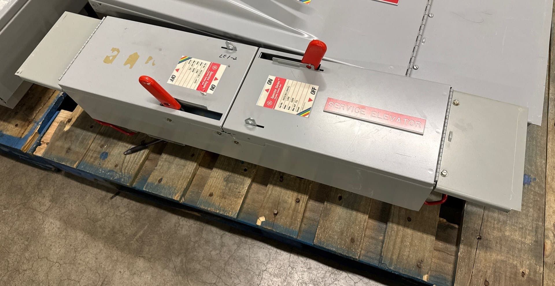 GE ADS36100HD Load Switches — image 1 of 5