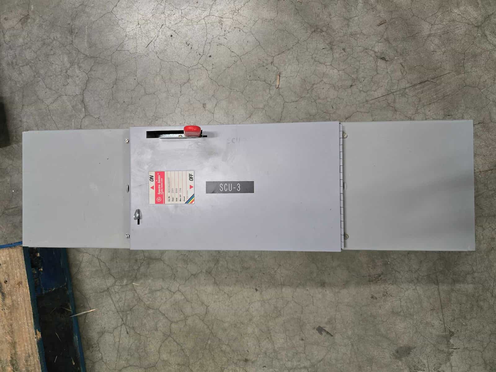 GE ADS36200HB Load Switches — image 1 of 5