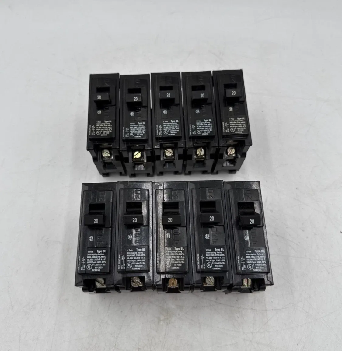 10PC Siemens B120 Circuit Breaker 20A 1P 120/240V 1PH BL 20 Amp 1 Pole 10 Piece
