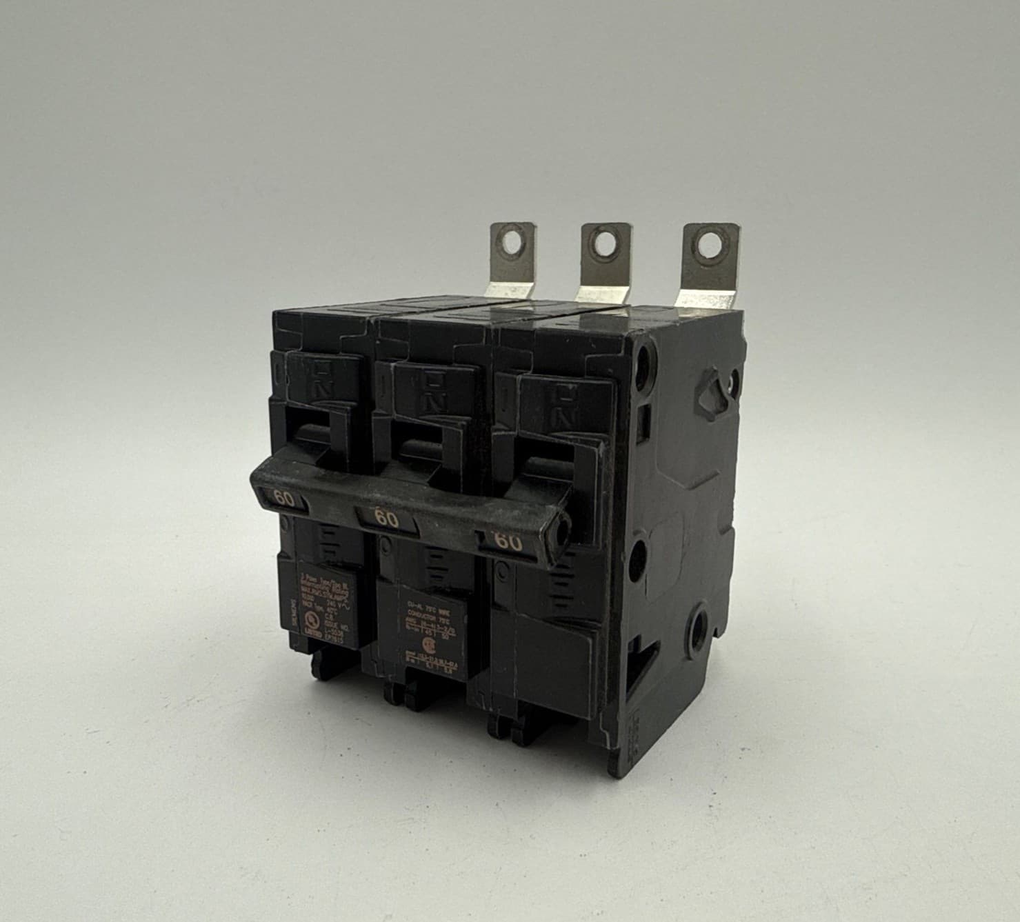 Siemens B360 Circuit Breaker 60A 3P 240V BL 60 Amp 3 Pole 3PH Bolt On – image 1