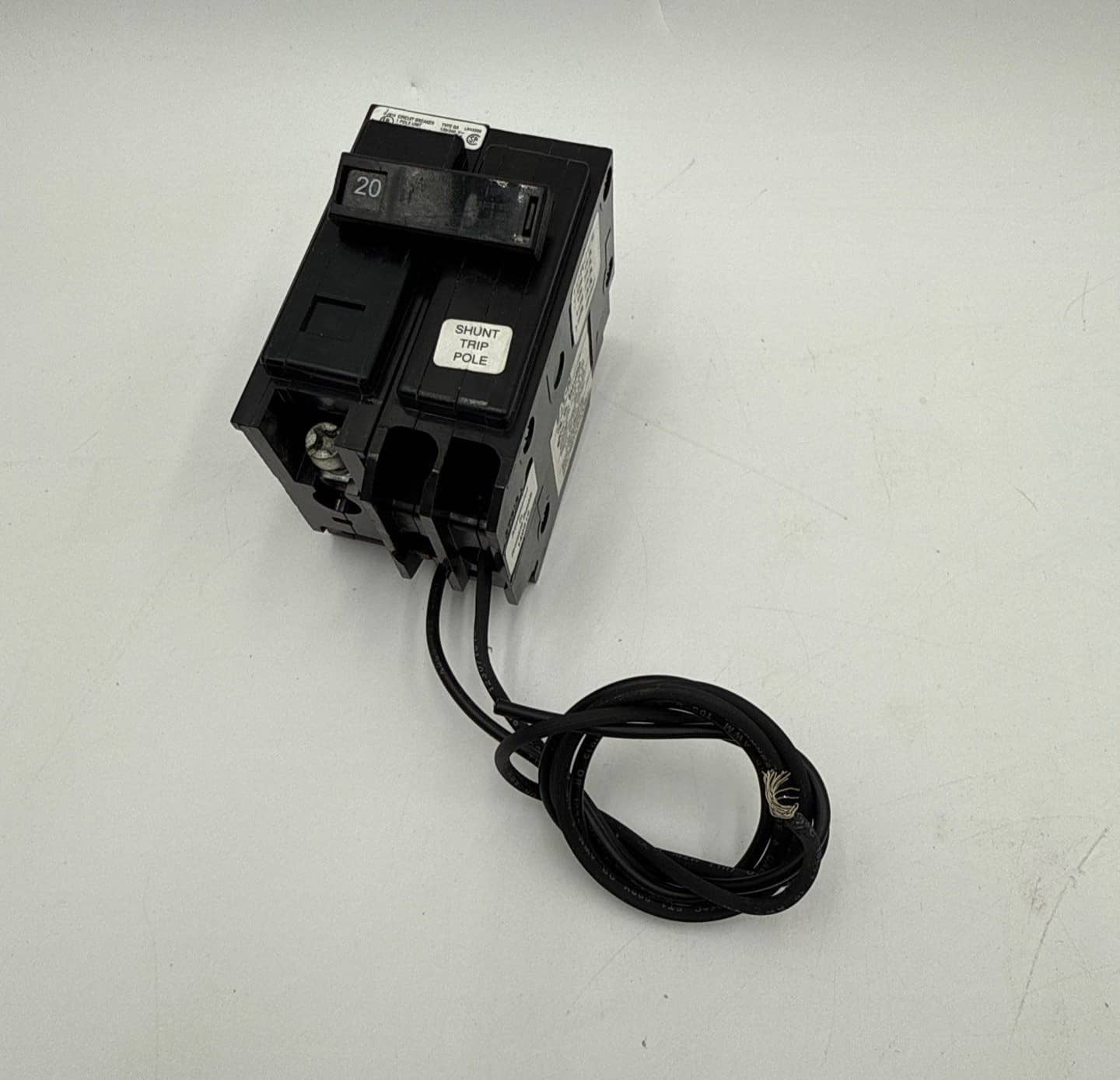 Eaton BAB1020S Circuit Breaker — image 1 of 6