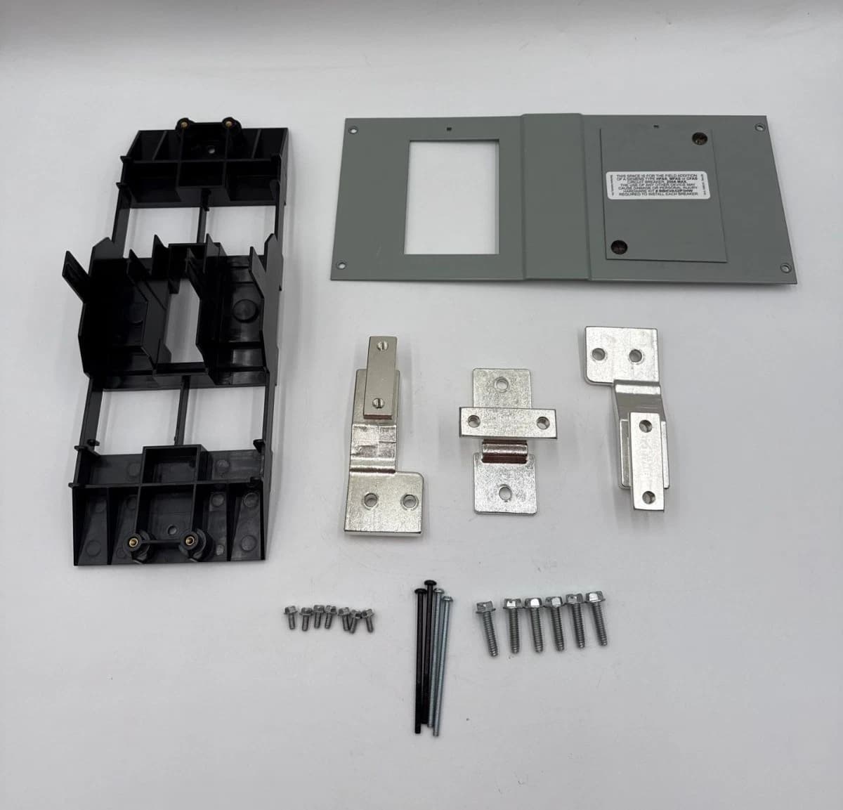 Siemens BBKVA52P3T Twin Strap Kit For P3 Panel 3VA52 Breakers 2 Pole or 3 Pole – image 1