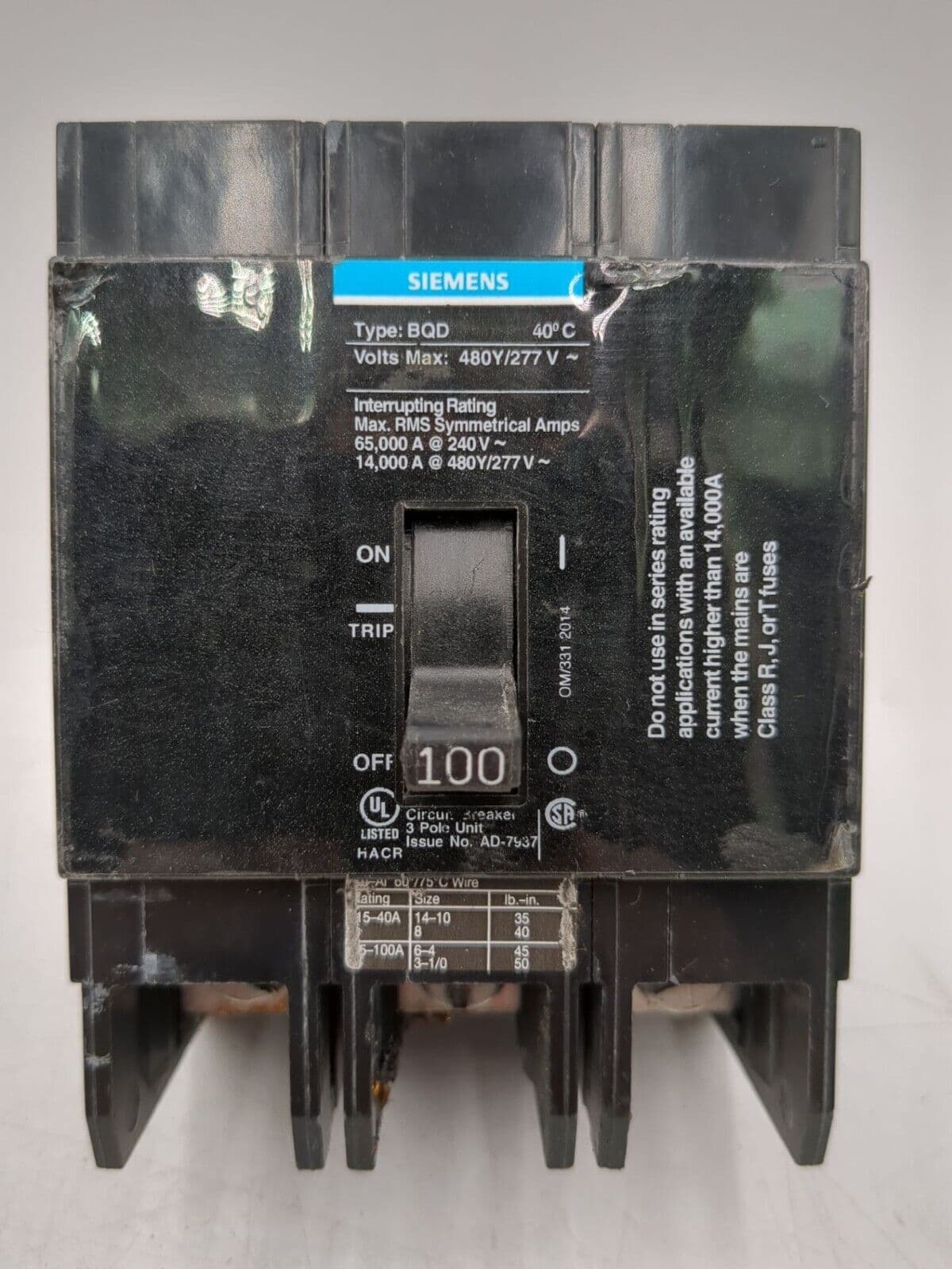 Siemens BQD3100 Circuit Breaker — image 1 of 6