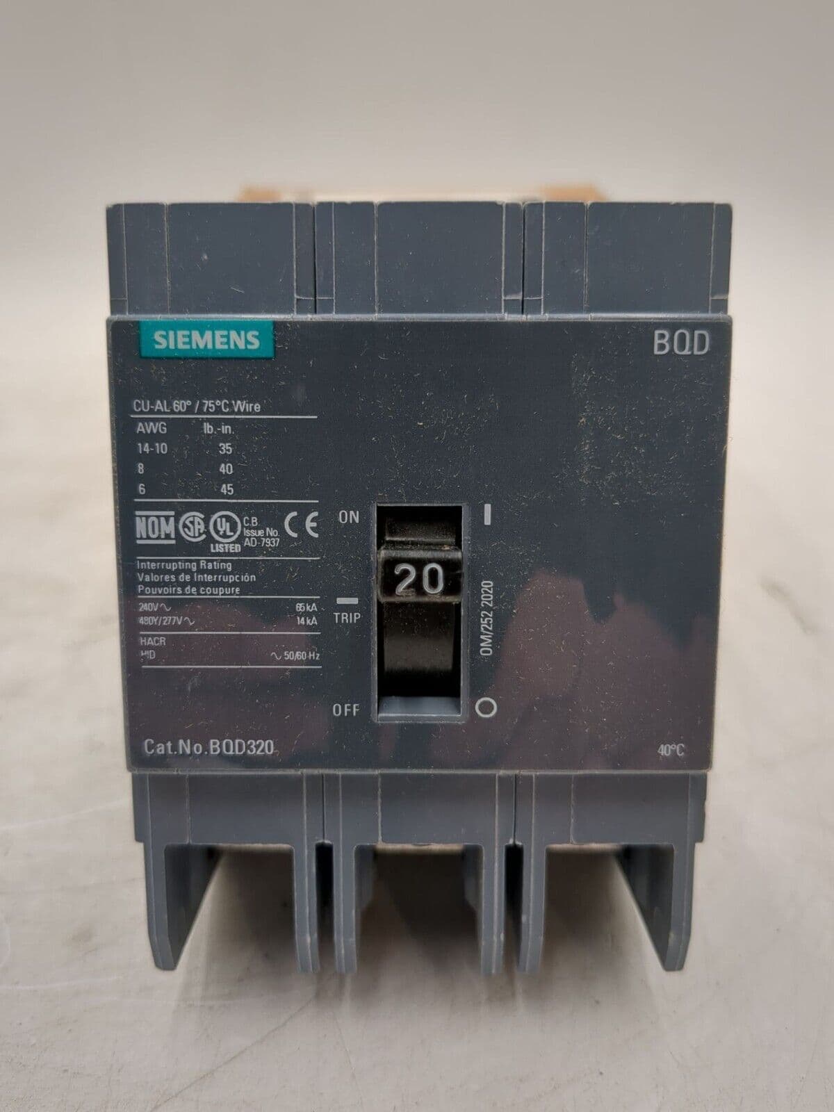 Siemens BQD320 Circuit Breaker — image 1 of 7