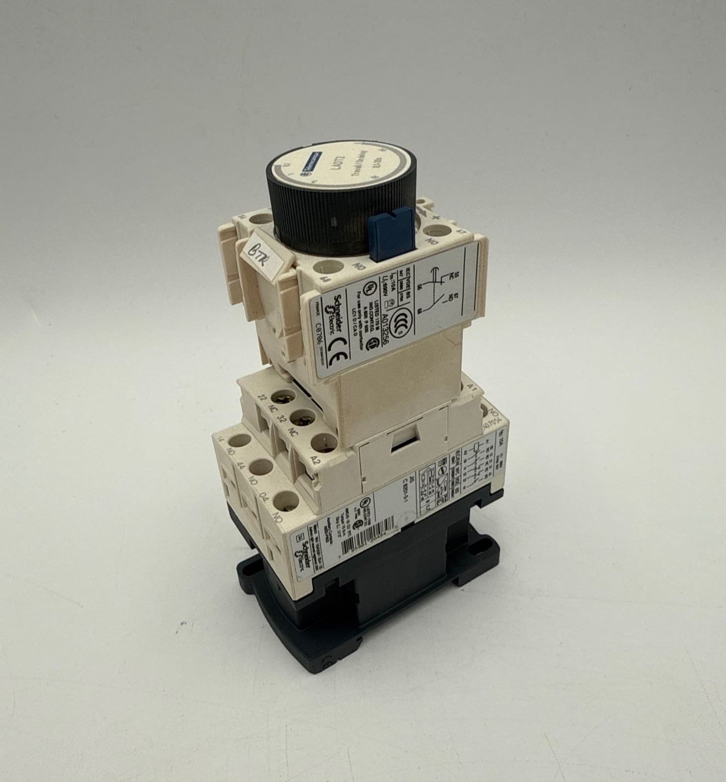 Telemecanique CAD32G7 Contactor 10A 600V 3P Coil 120V Time Delay Relay LADT2 – image 1