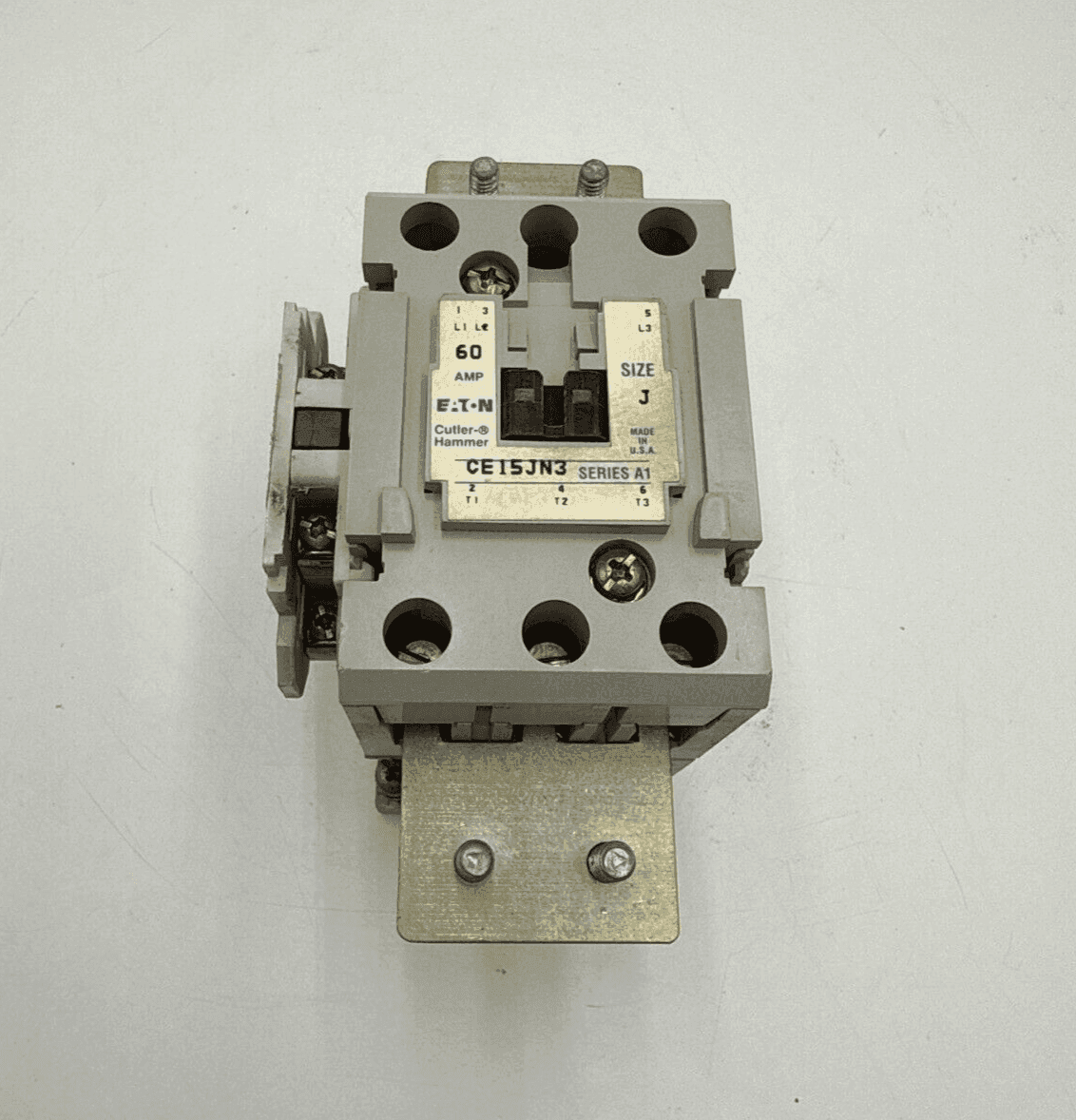 Eaton CE15JN3 Contactor — image 1 of 7