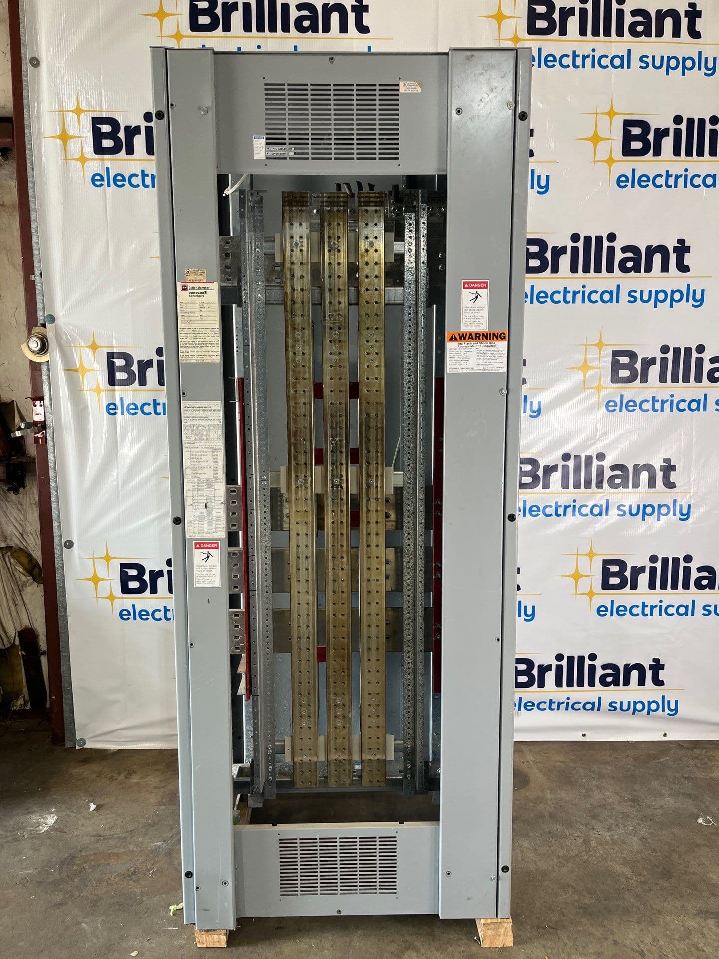 Cutler Hammer PRLC Switchboard Distribution 3000A 480/277V 3PH 4W 3000 Amp MLO – image 1